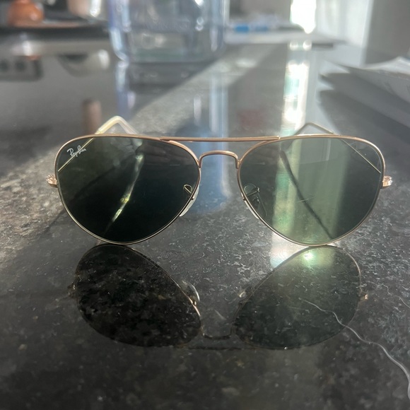 Classic Ray Bans - Picture 2 of 5